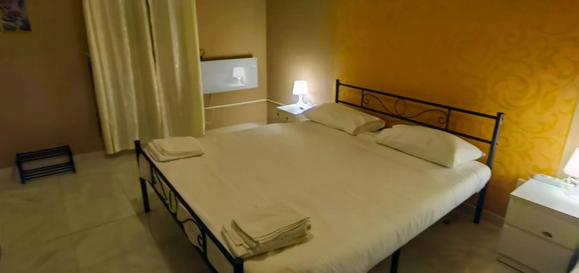 Gara Holiday Home- Bologna Airport Suite 0*,  イタリア